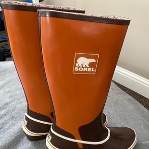 BNWOB Sorel brown/orange/white rubber rain boot 9